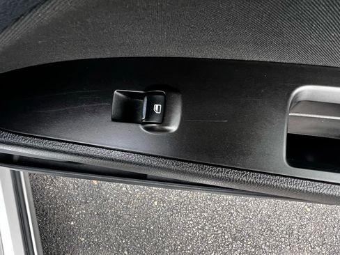 Used 2018 Ford Fusion SE w/ Equipment Group 201A image 23