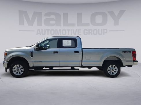 Used 2022 Ford F250 XLT AWD/4WD image 2