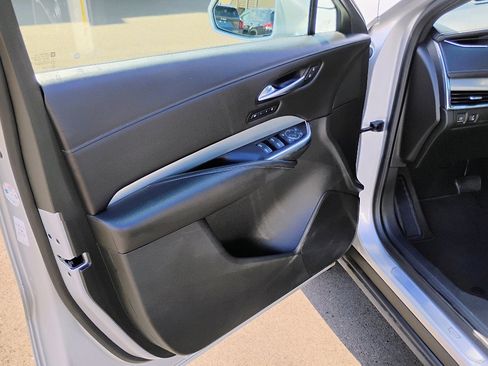 Used 2020 Cadillac XT4 Premium Luxury image 11