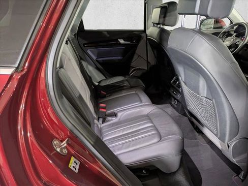 Used 2019 Audi Q5 2.0T Premium w/ Convenience Package image 25