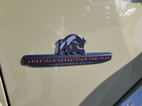 New 2026 Jeep Gladiator Rubicon w/ Steel Power Dome Hood Package AWD/4WD image 6