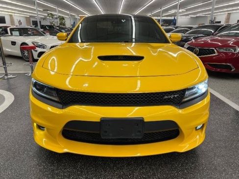 Used 2017 Dodge Charger SRT w/ Harman/Kardon Audio Group RWD image 3