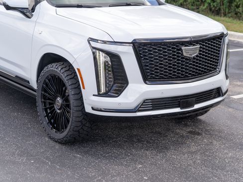 Used 2026 Cadillac Escalade Platinum Sport w/ LPO, ONYX Package AWD/4WD image 51