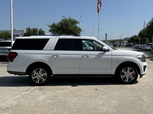 Used 2024 Ford Expedition Max Limited RWD image 3