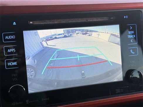 Used 2016 Toyota Tacoma TRD Off-Road image 18