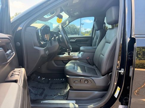 Used 2022 Chevrolet Silverado 1500 LT Trail Boss w/ LT Trail Boss Premium Package AWD/4WD image 23