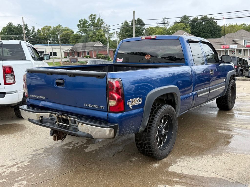 Used 2004 Chevrolet Silverado 1500 4x4 Extended Cab w/ Light Duty Power Package image 6