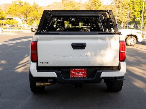 Certified 2024 Toyota Tacoma SR5 AWD/4WD image 6