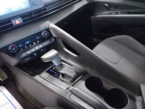 Certified 2026 Hyundai Elantra Sport FWD image 24