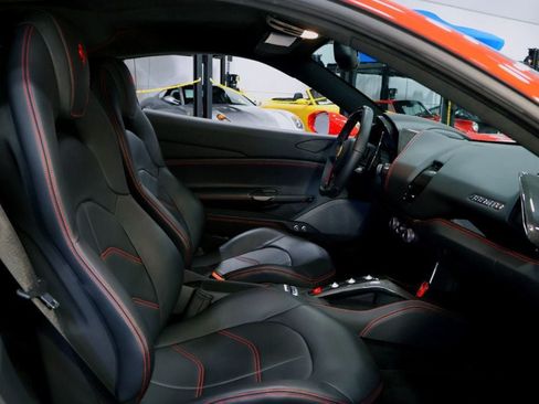 Used 2019 Ferrari 488 GTB RWD image 25