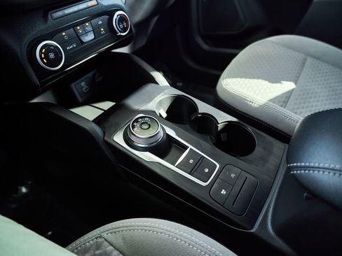 Used 2022 Ford Escape SE FWD image 37