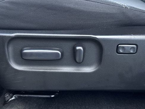 Used 2021 Toyota Tacoma TRD Off-Road w/ Technology Package image 28