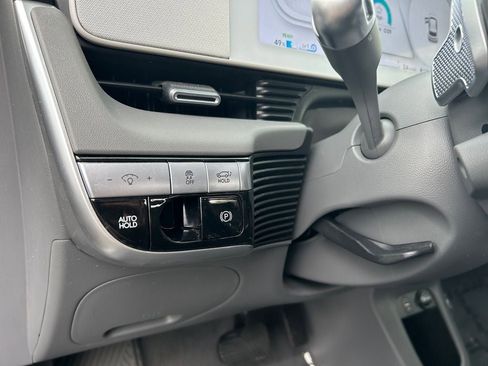 Used 2024 Hyundai Ioniq 5 SEL AWD/4WD image 19