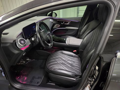 Used 2022 Mercedes-Benz EQS 450+ Sedan image 14
