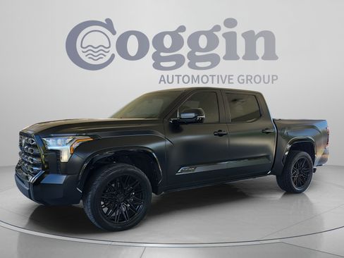 Used 2023 Toyota Tundra Platinum AWD/4WD image 1