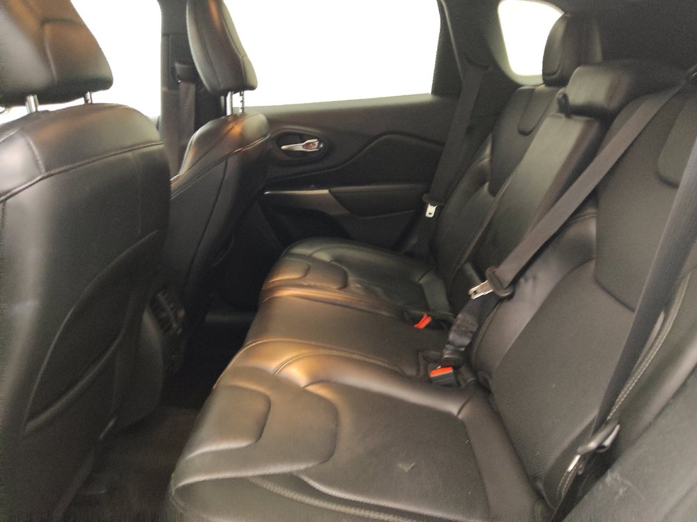 Used 2020 Jeep Cherokee Limited AWD/4WD image 18