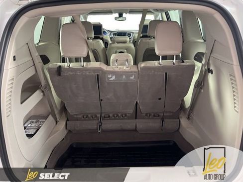 Used 2020 Chrysler Pacifica Touring-L Plus image 7