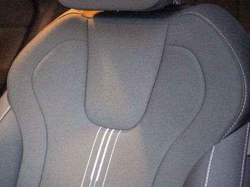 Certified 2022 Hyundai Elantra SEL w/ Convenience + Premium Package image 23