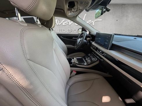 Used 2022 Lincoln Nautilus FWD w/ Premium Package image 30