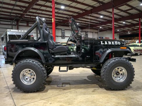 Used 1986 Jeep CJ 7 image 9
