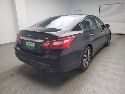 Used 2017 Nissan Altima 2.5 SV image 9