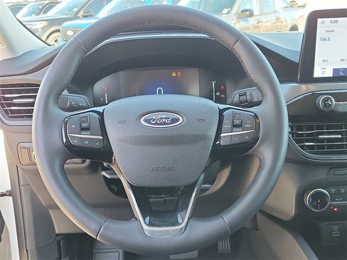 Used 2023 Ford Escape Active image 19