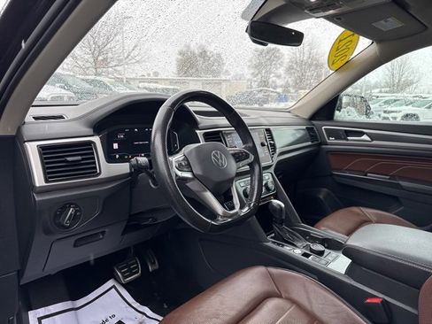 Used 2021 Volkswagen Atlas SEL Premium R-Line image 9