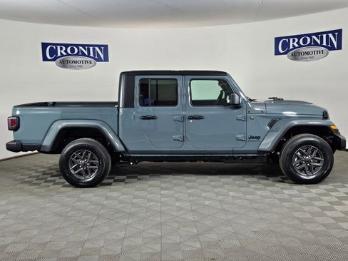 New 2026 Jeep Gladiator Sport image 6