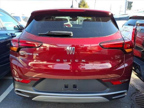 Certified 2024 Buick Encore GX Preferred w/ Comfort Package image 5