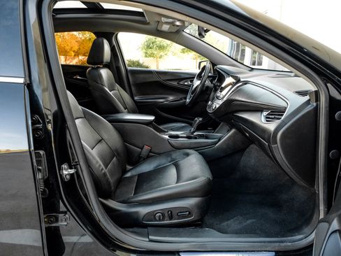 Used 2020 Chevrolet Malibu Premier image 40