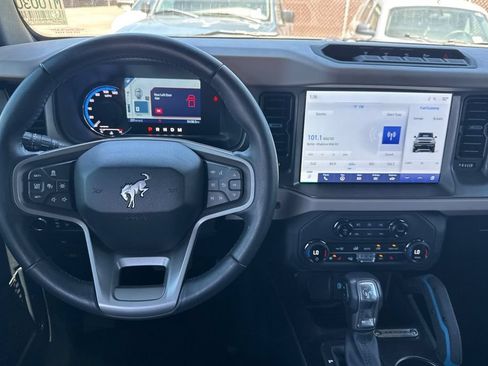 Used 2024 Ford Bronco Wildtrak AWD/4WD image 14