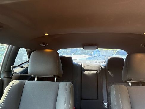 Used 2018 Dodge Challenger R/T RWD image 12