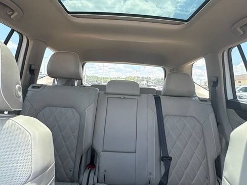 Used 2024 Volkswagen Atlas SEL Premium R-Line AWD/4WD image 16