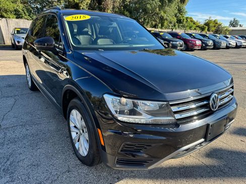 Used 2018 Volkswagen Tiguan SE image 3