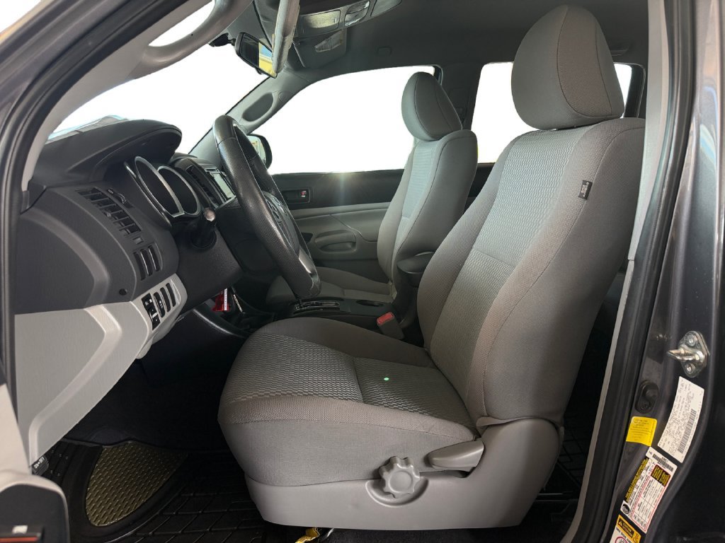 Used 2015 Toyota Tacoma PreRunner w/ Convenience Package RWD image 10