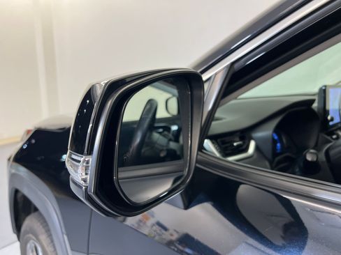 Used 2023 Toyota RAV4 XLE Premium image 23