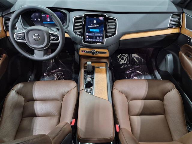 Used 2023 Volvo XC90 B5 Plus w/ Protection Package Premier AWD/4WD image 18