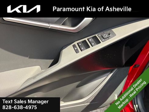 New 2026 Kia Niro LX FWD image 22
