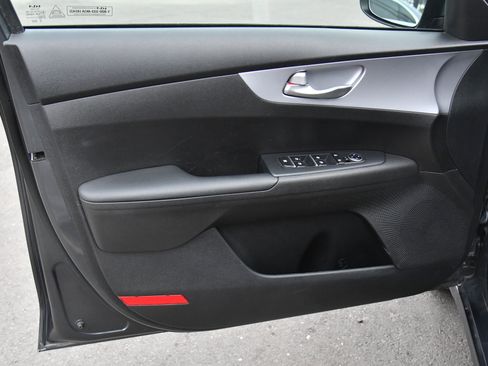 Used 2024 Kia Forte LXS image 13