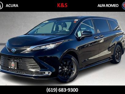 Used 2023 Toyota Sienna XLE