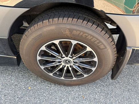 Used 2019 Mercedes-Benz Sprinter 170 w/ Driver Convenience Package image 34