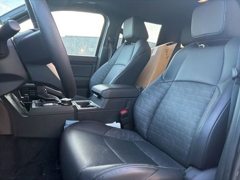 Used 2025 Toyota Tacoma TRD Sport w/ TRD Sport Premium Package image 16