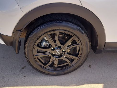 Certified 2023 Nissan Kicks SR w/ SR Premium Package image 6