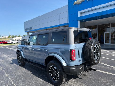 Used 2024 Ford Bronco Outer Banks AWD/4WD image 3