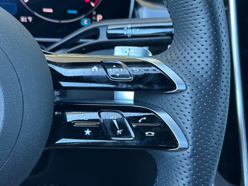 Certified 2025 Mercedes-Benz GLC 300 4MATIC image 27