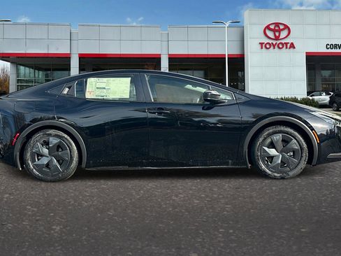 New 2026 Toyota Prius Plug-In Hybrid image 4