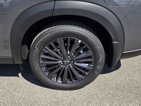 New 2026 Nissan Pathfinder SL w/ SL Premium Package FWD image 9