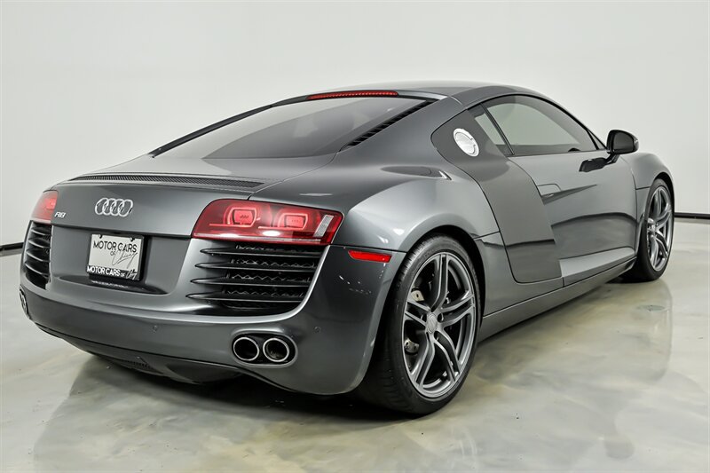 Used 2011 Audi R8 V8 AWD/4WD image 9