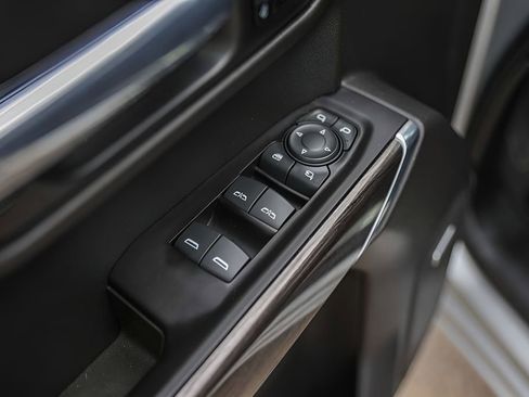 Used 2020 Chevrolet Silverado 1500 LTZ w/ LTZ Texas Edition RWD image 25