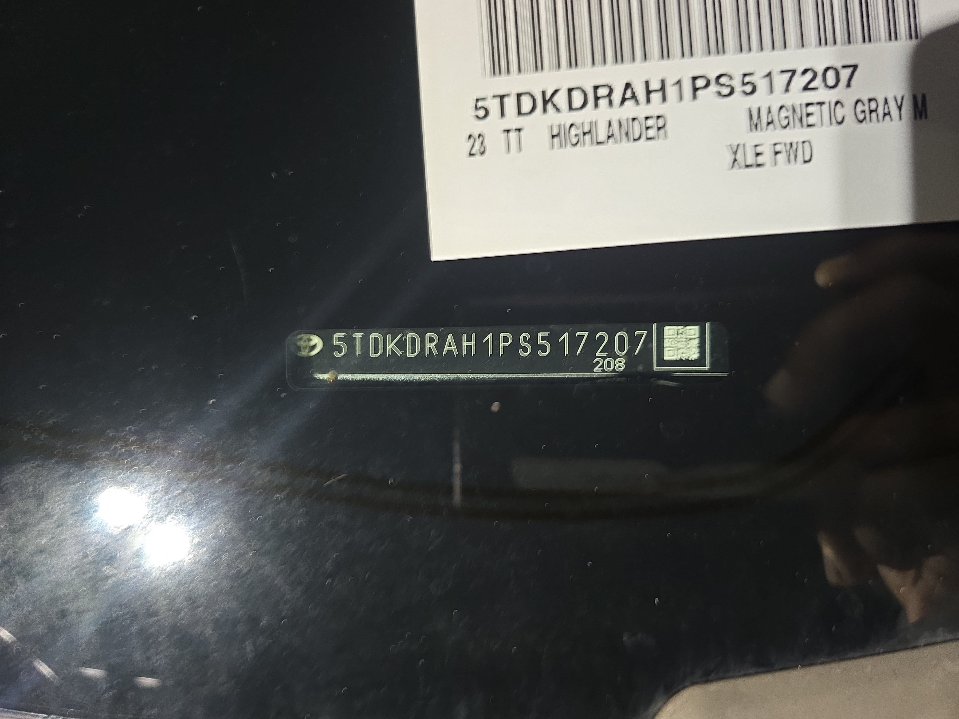 Used 2023 Toyota Highlander XLE FWD image 36